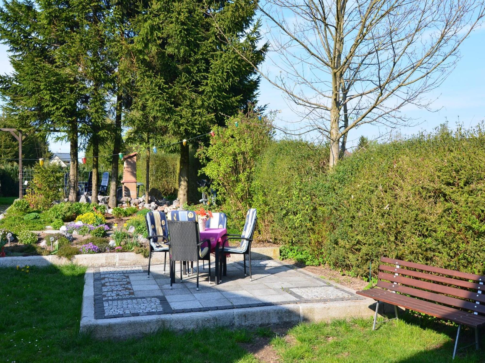 Holiday Home in Neustadt am Rennsteig with Pond Exterior foto