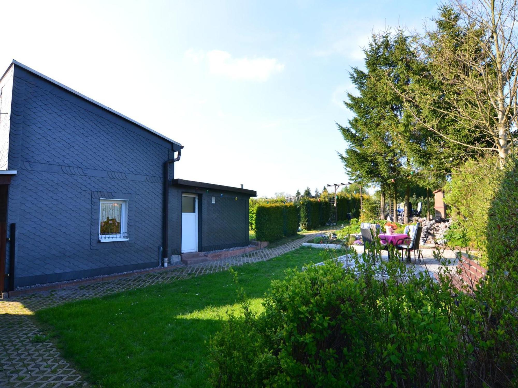 Holiday Home in Neustadt am Rennsteig with Pond Exterior foto